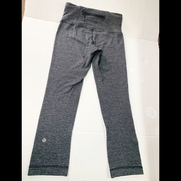 Lululemon Inspire run Crop Leggings grey and black - Picture 4 of 5
